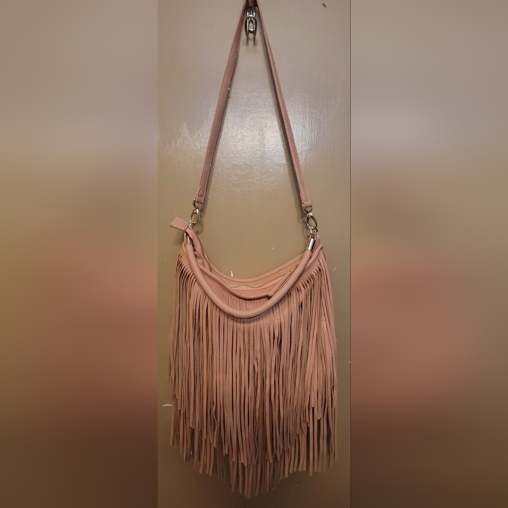 Akaiv Elegant Fringe Shoulder Bag in dusty Pink